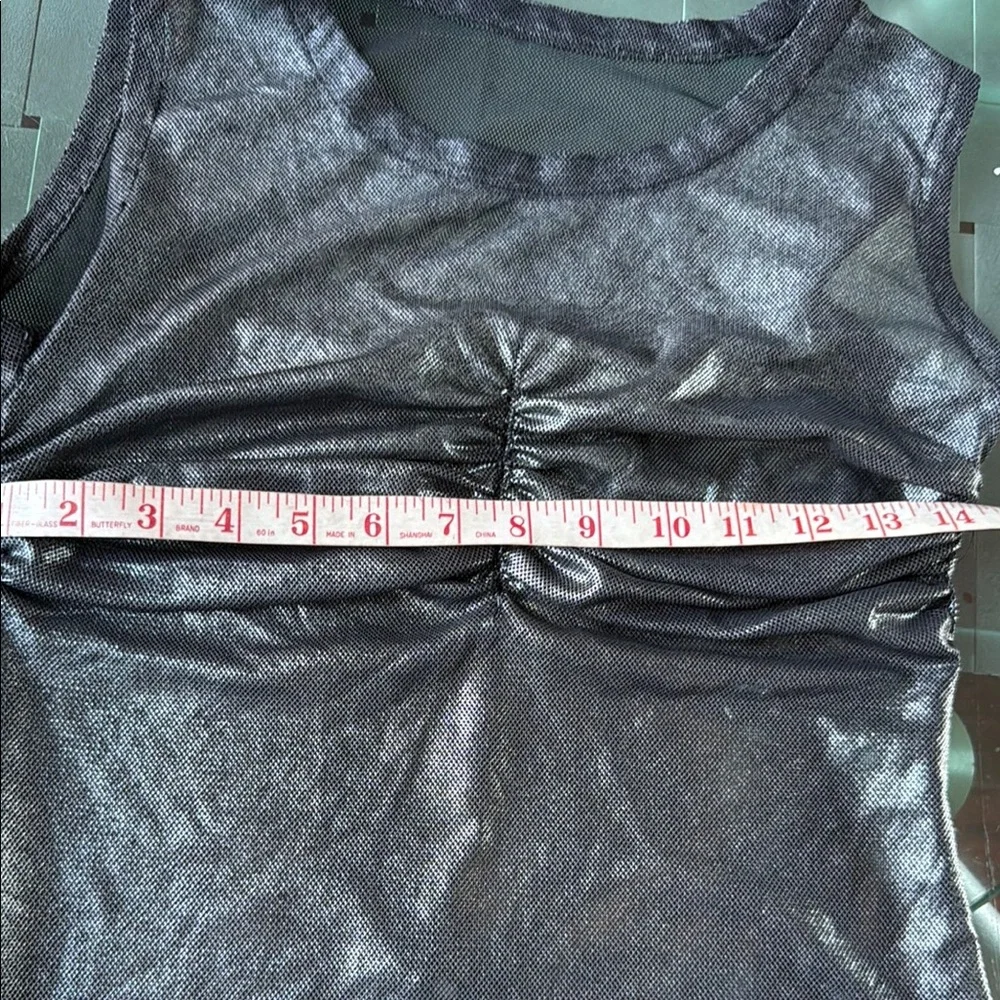 Gray Sleeveless Ruched Tank Top - Picture 5 of 6